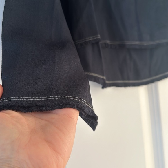 Lanston 100% Viscose Sateen High Low Top - Black - Medium - Picture 7 of 9